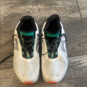 On Women's White and Green Athletic Shoes